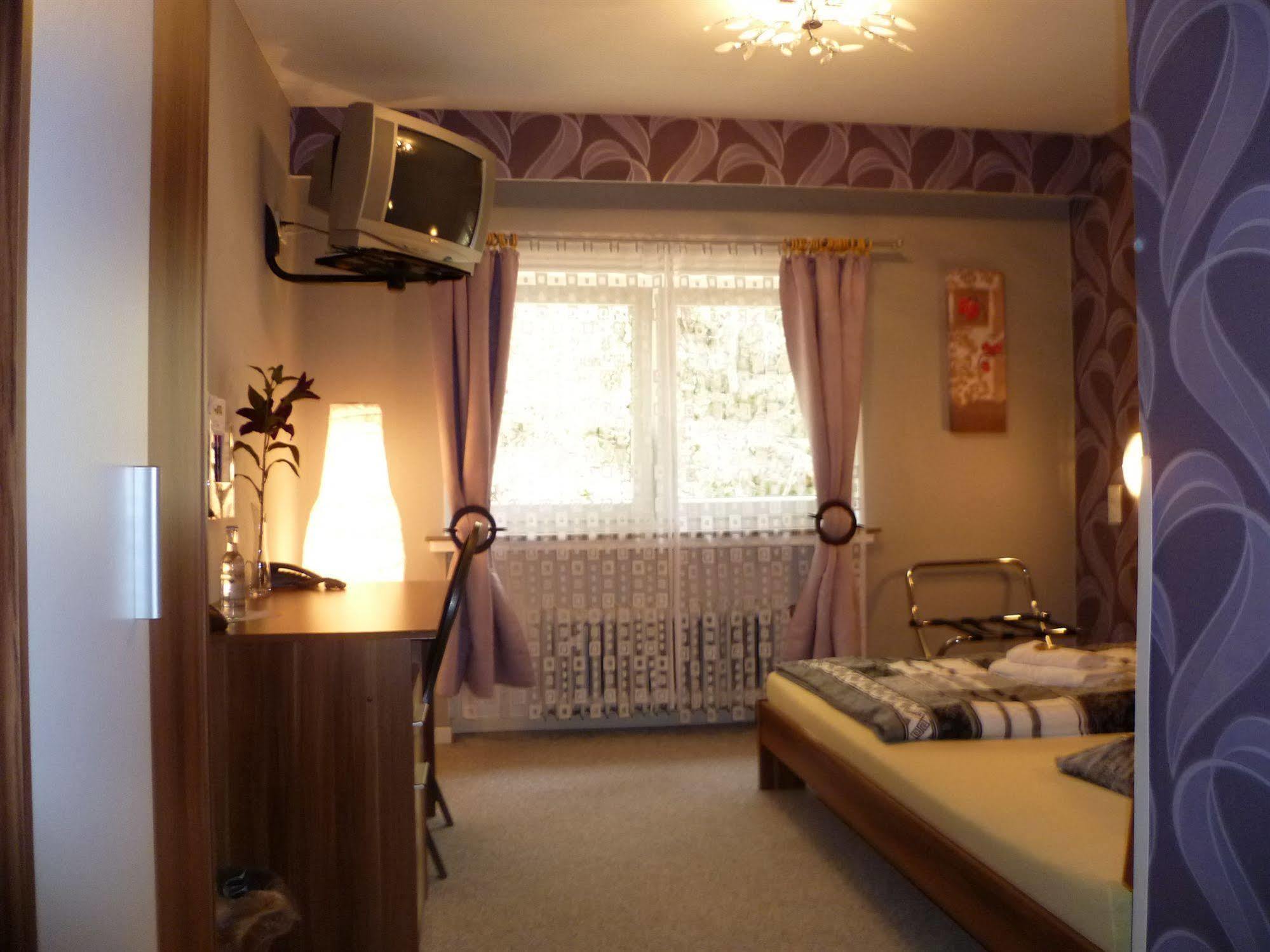 Hotel Alte Poststation Overath Ngoại thất bức ảnh